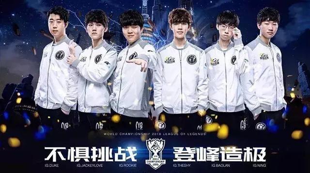 记者：什琴斯尼加盟巴萨将于周三官宣，他将穿25号球衣