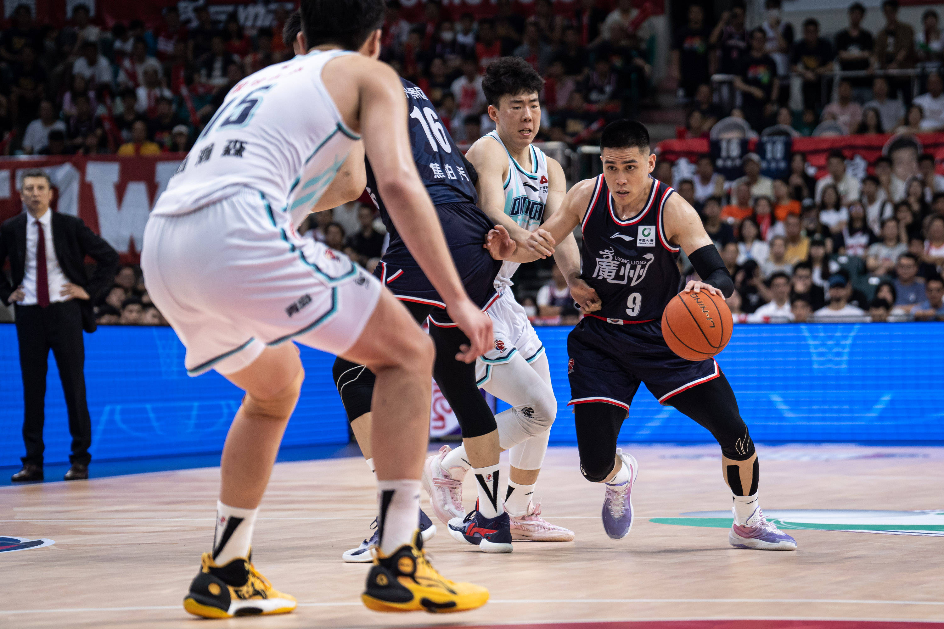 段的强度峰 段的强度峰